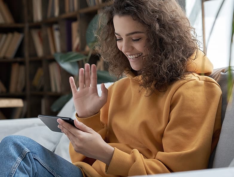 Oticon_Teen-on-call_web_text-image-branded_783x584